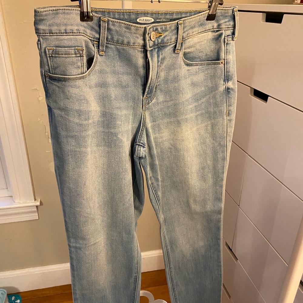 Straight leg light washed denim